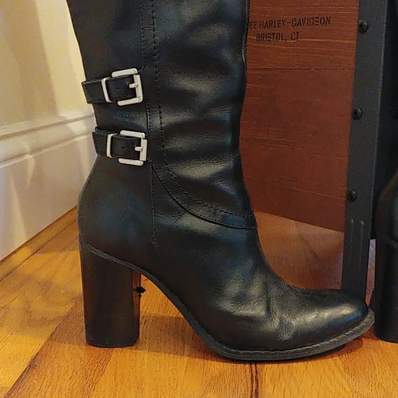 Adrienne Vittadini knee high heeled boot - Picture 4 of 12